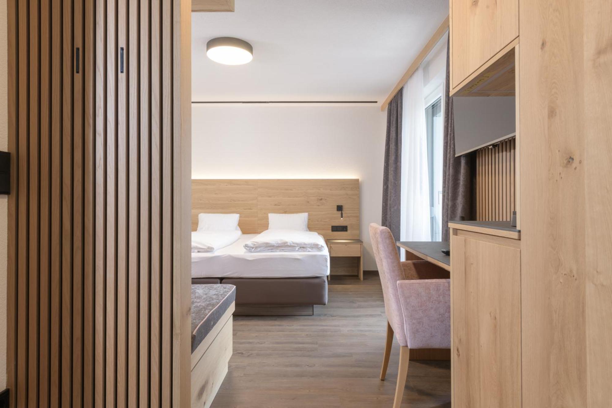 Hotel Alpenblick Attersee Esterno foto