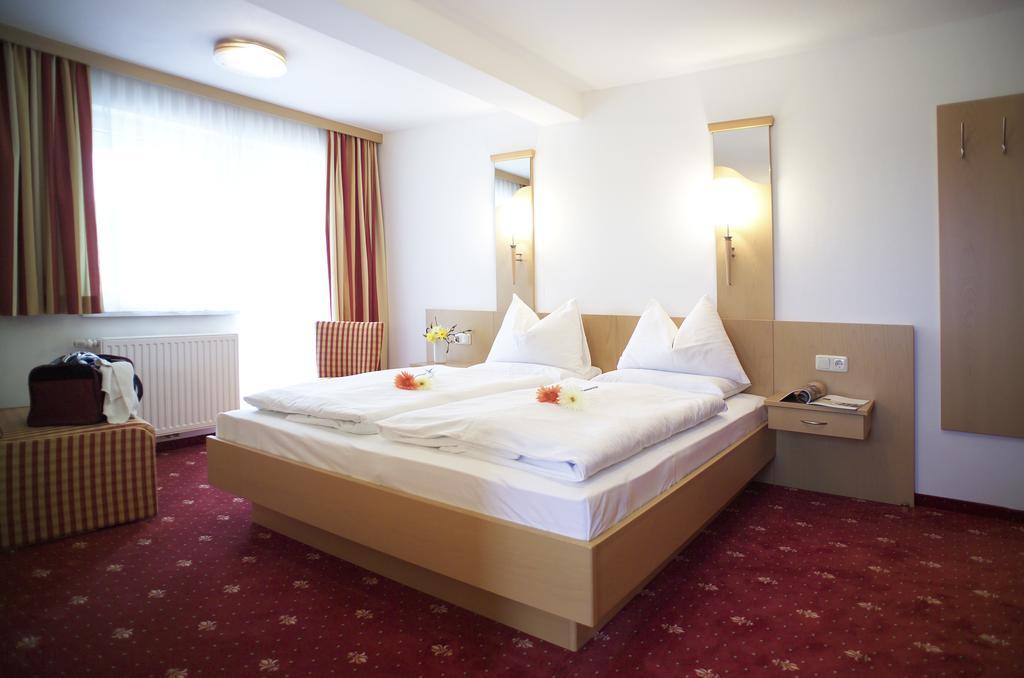 Hotel Alpenblick Attersee Esterno foto